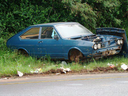 Tags carro abandonado carro antigo carro in til carro no mato carro 