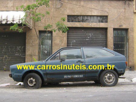 VW Gol -- Carros Inúteis