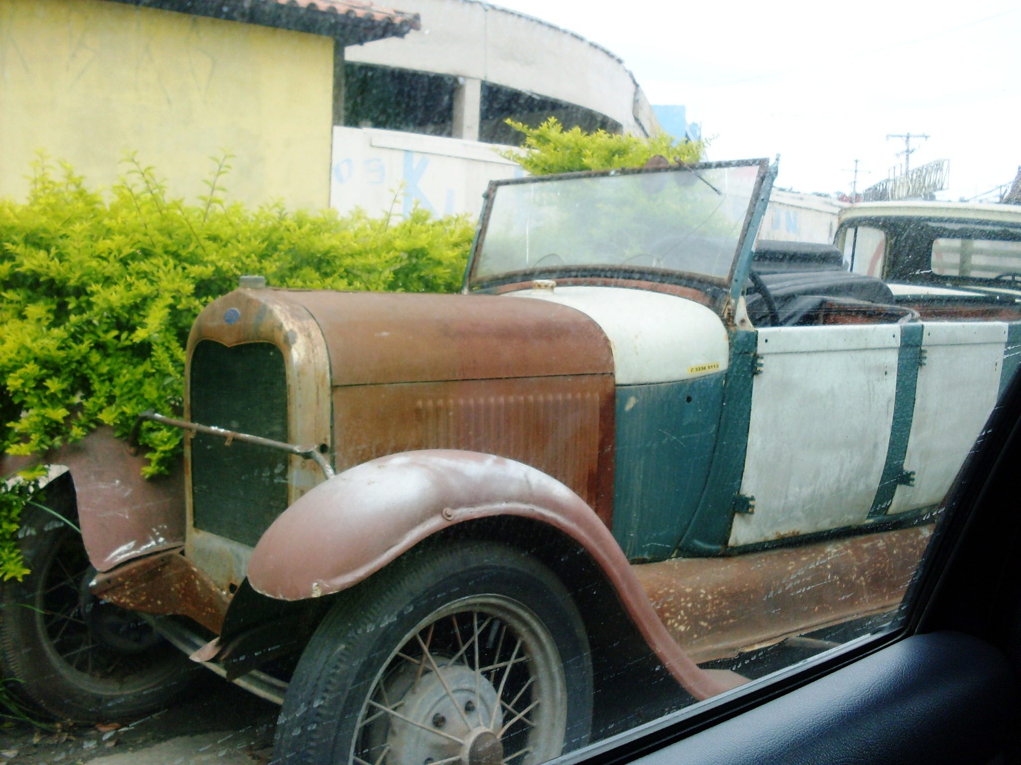 Ford (?)