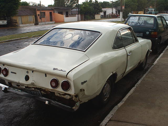 Restauração do GM Opala 1979