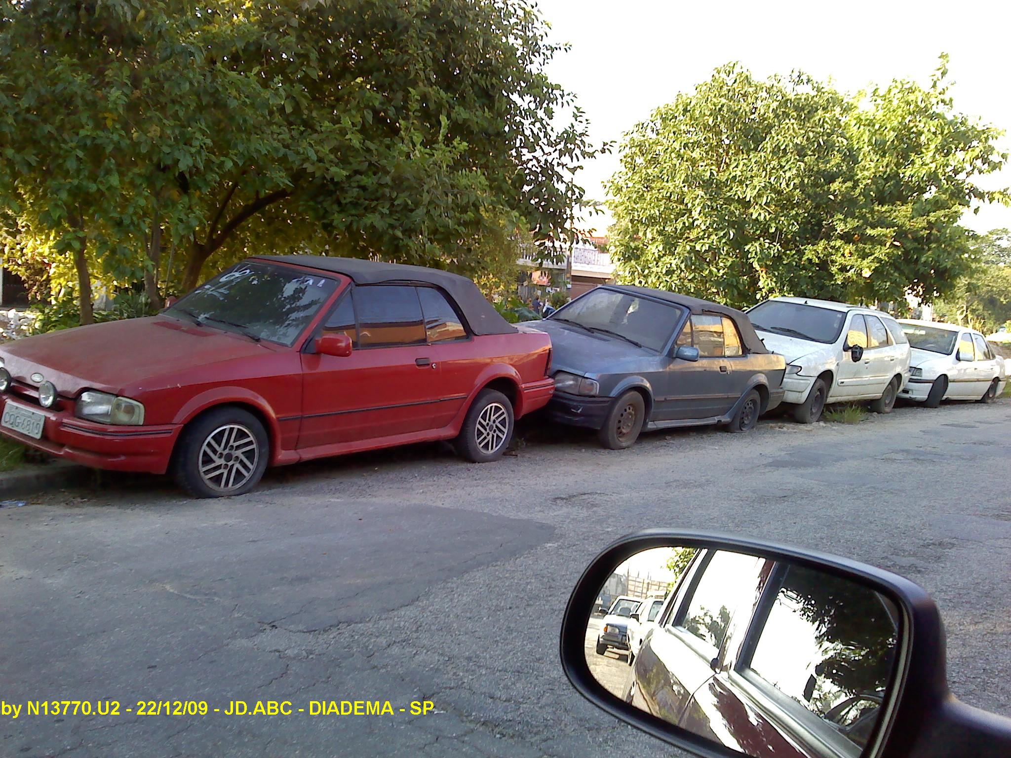 Ford Escort XR3 (Dois! E conversíveis!!!)
