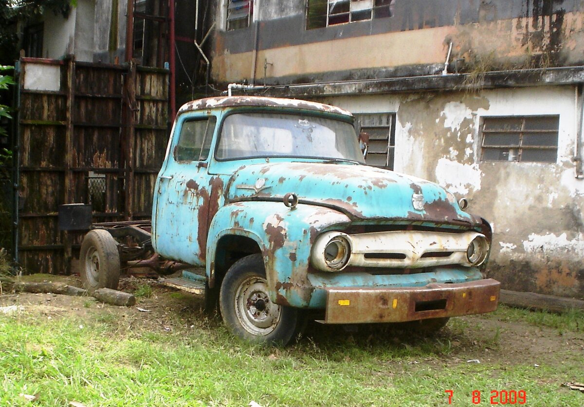 Ford F-100, F-600 ou F-350?