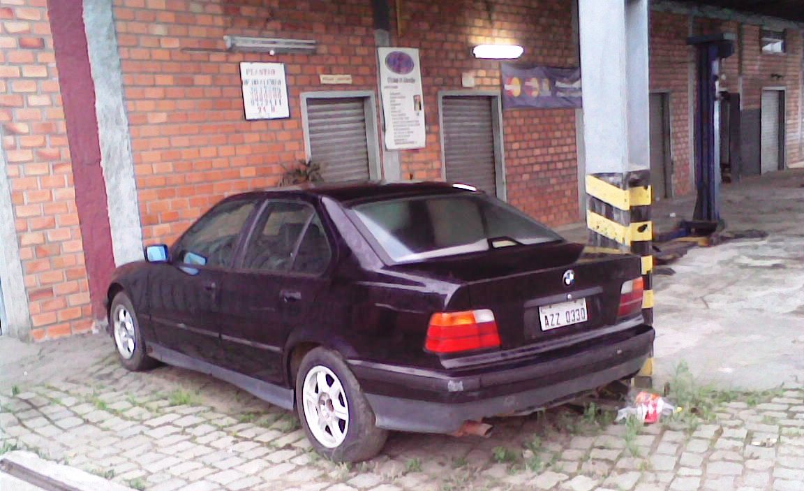 BMW 325i