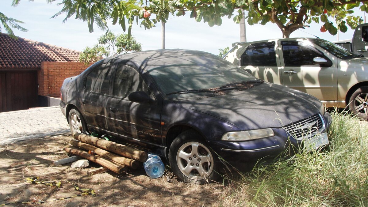 Chrysler Stratus