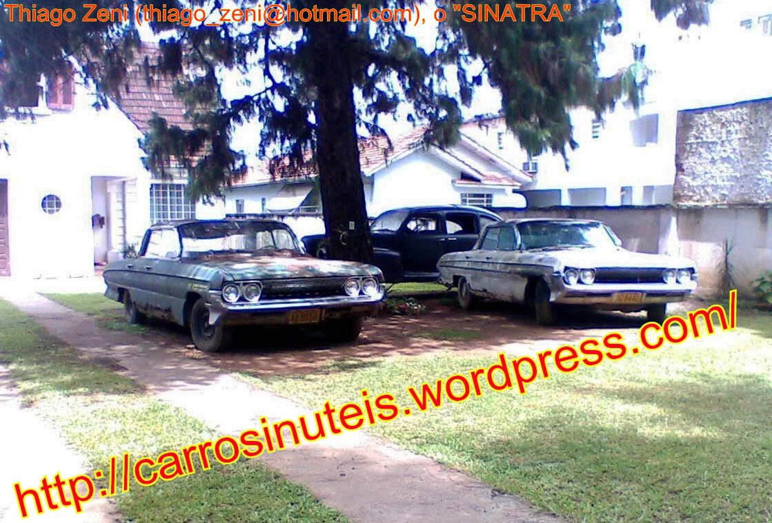 (Dois) Oldsmobile Dynamic 88 (ano 1962)