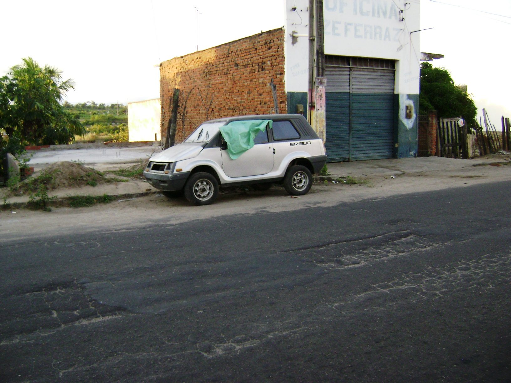 Gurgel BR-800