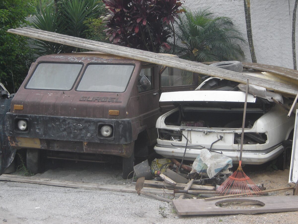 Gurgel e Mercedes-Benz (?)