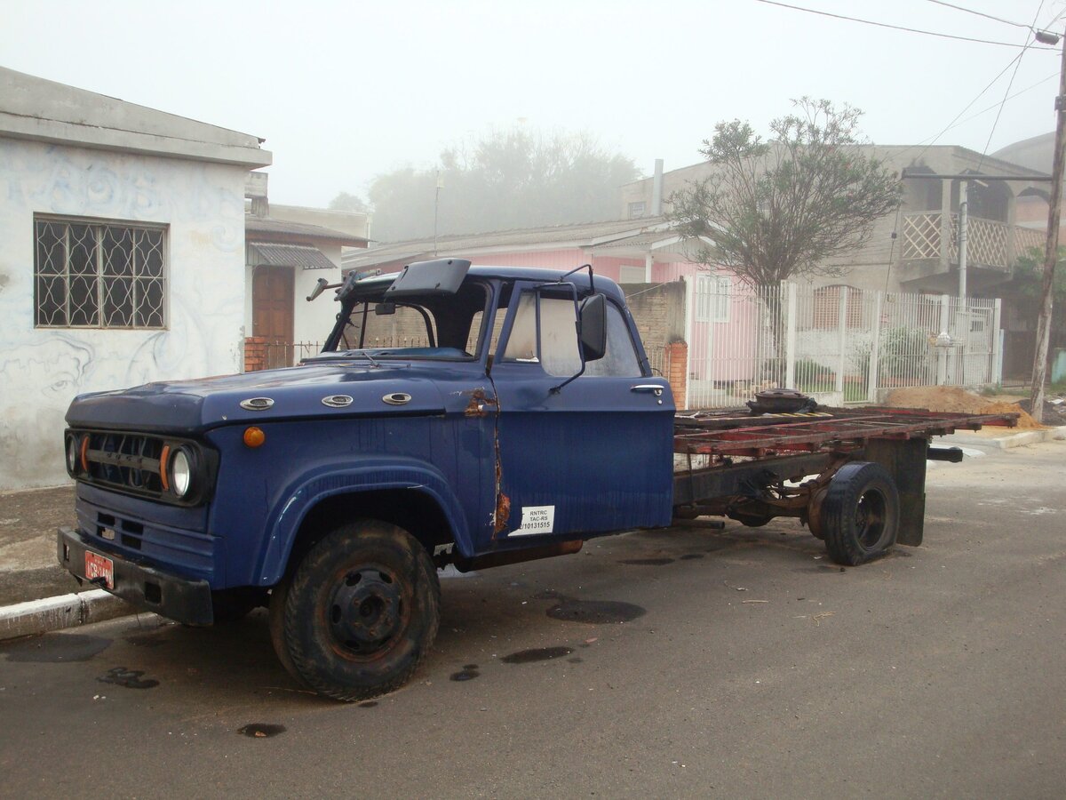 Caminhão Dodge