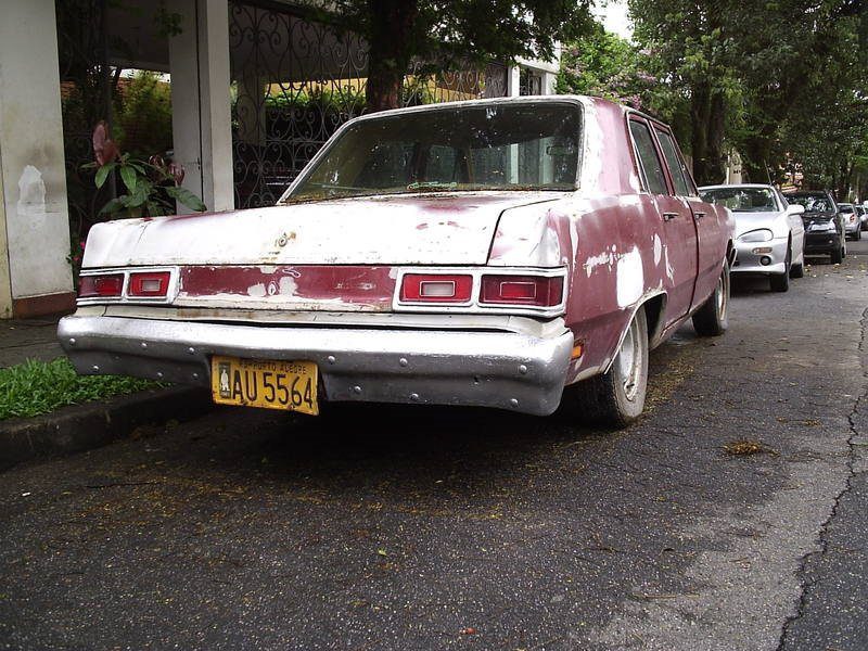 Dodge Dart Sedan de Luxo 1979