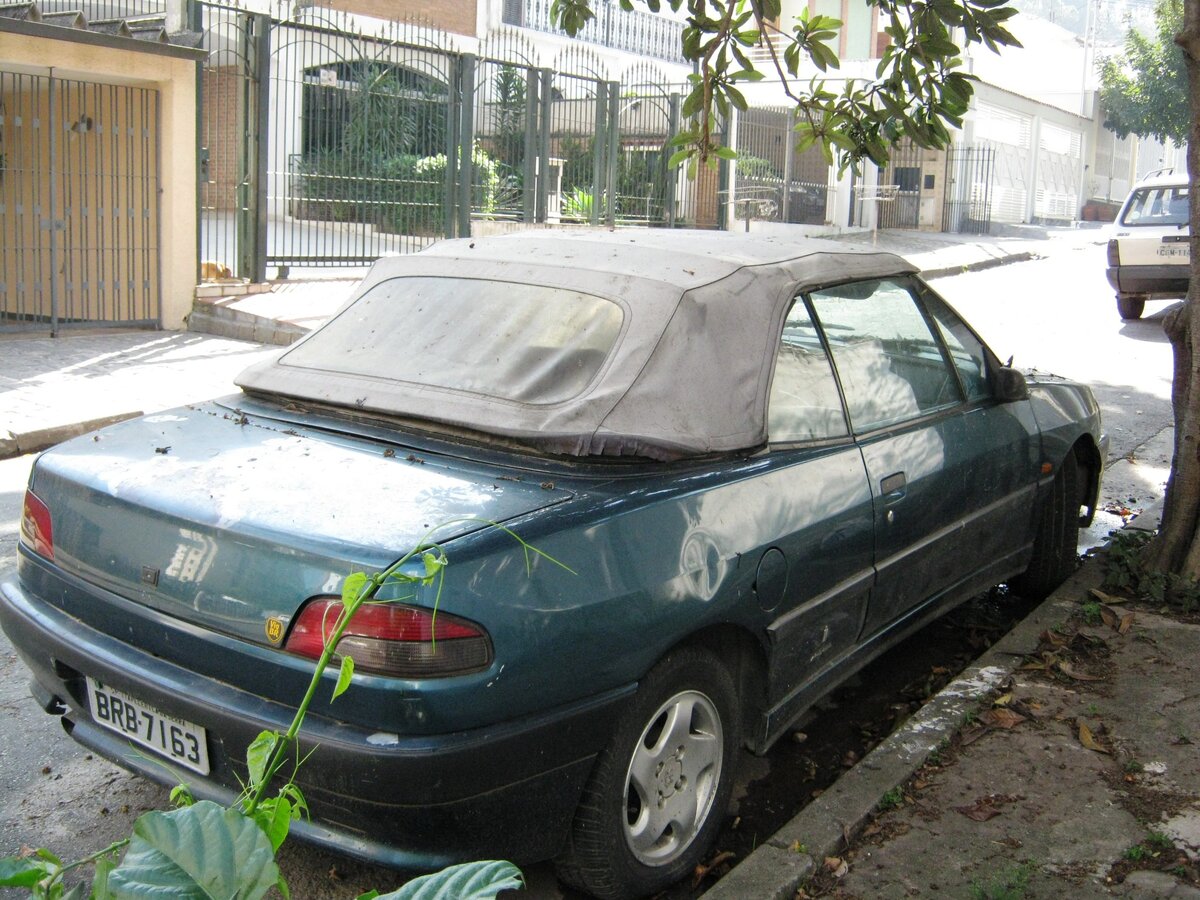 Peugeot 306