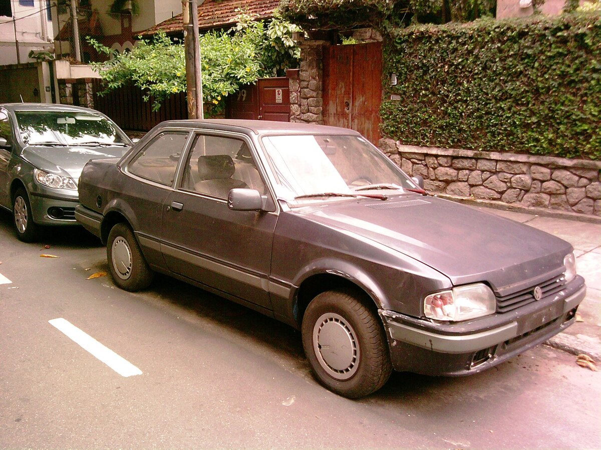 Volkswagen Apollo