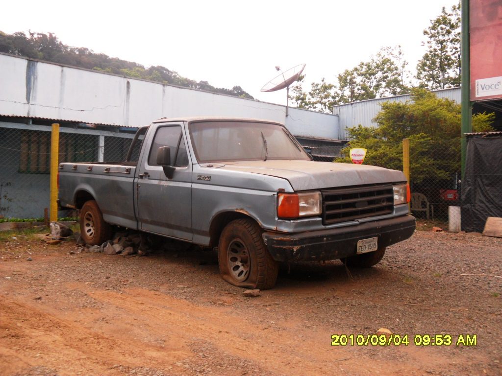 Ford F-1000