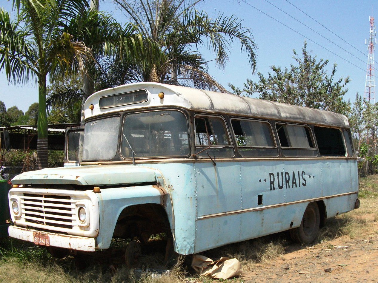 Ônibus Ford