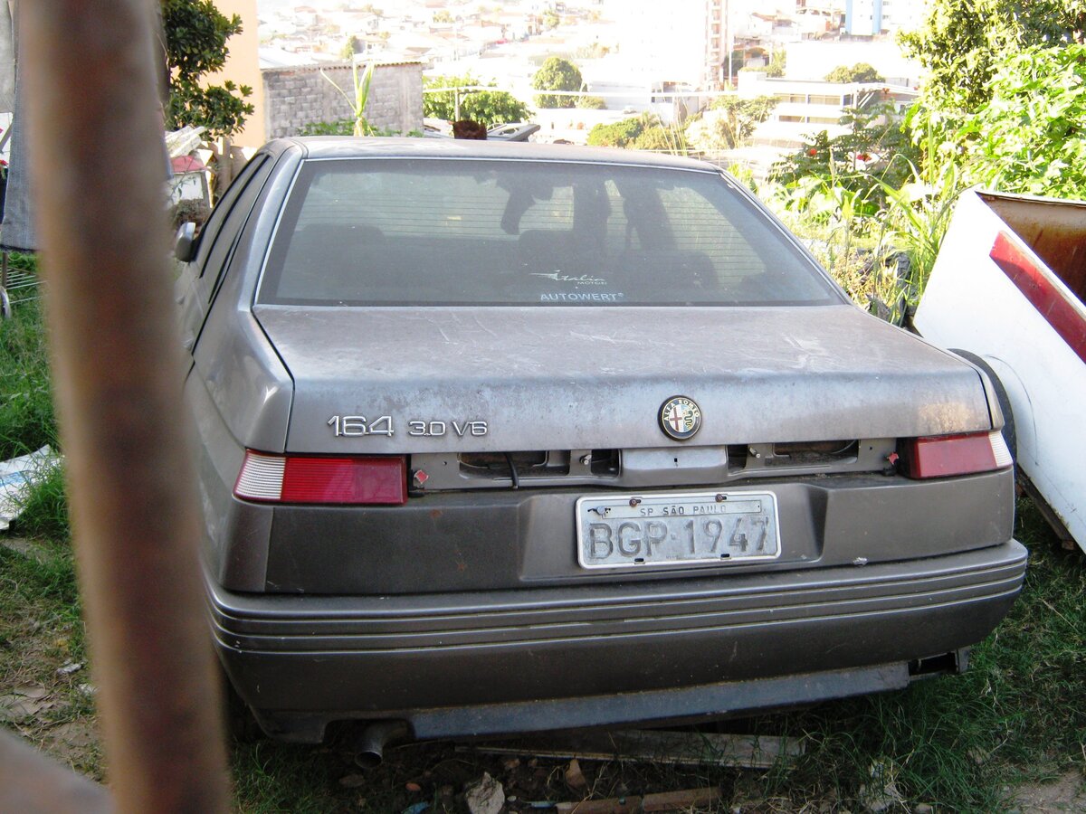 Alfa Romeo 164