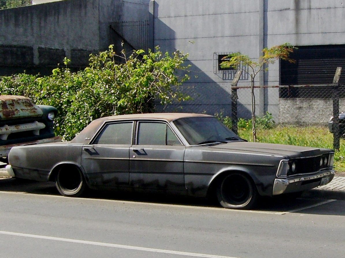 Ford Landau