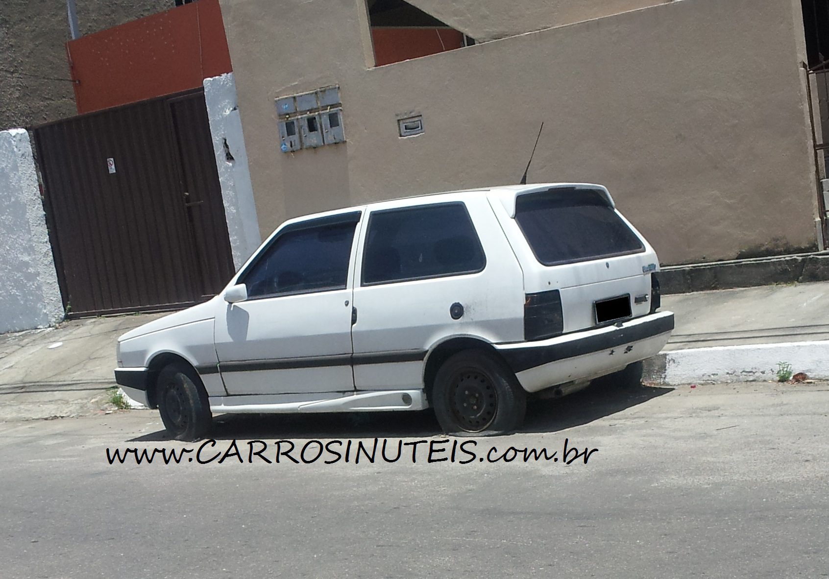 Fiat Uno, Vila Velha, ES. Foto de Fábio.