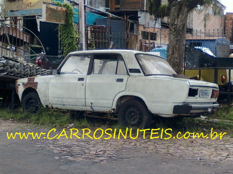 Lada, Porto Alegre, RS. Foto de Claudio Mineiro.