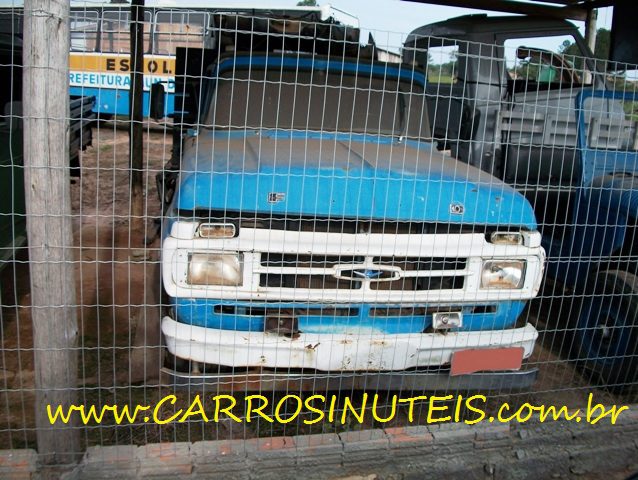 Ford F-350, Santa Rosa do Sul, SC. Foto de Ricaom Machado.