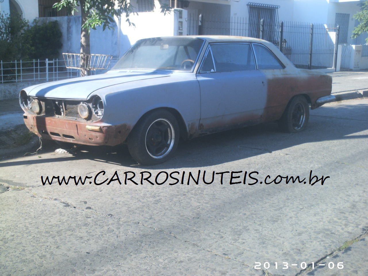 Renault Torino, Morón, Argentina. Foto de Monica Camparosa.