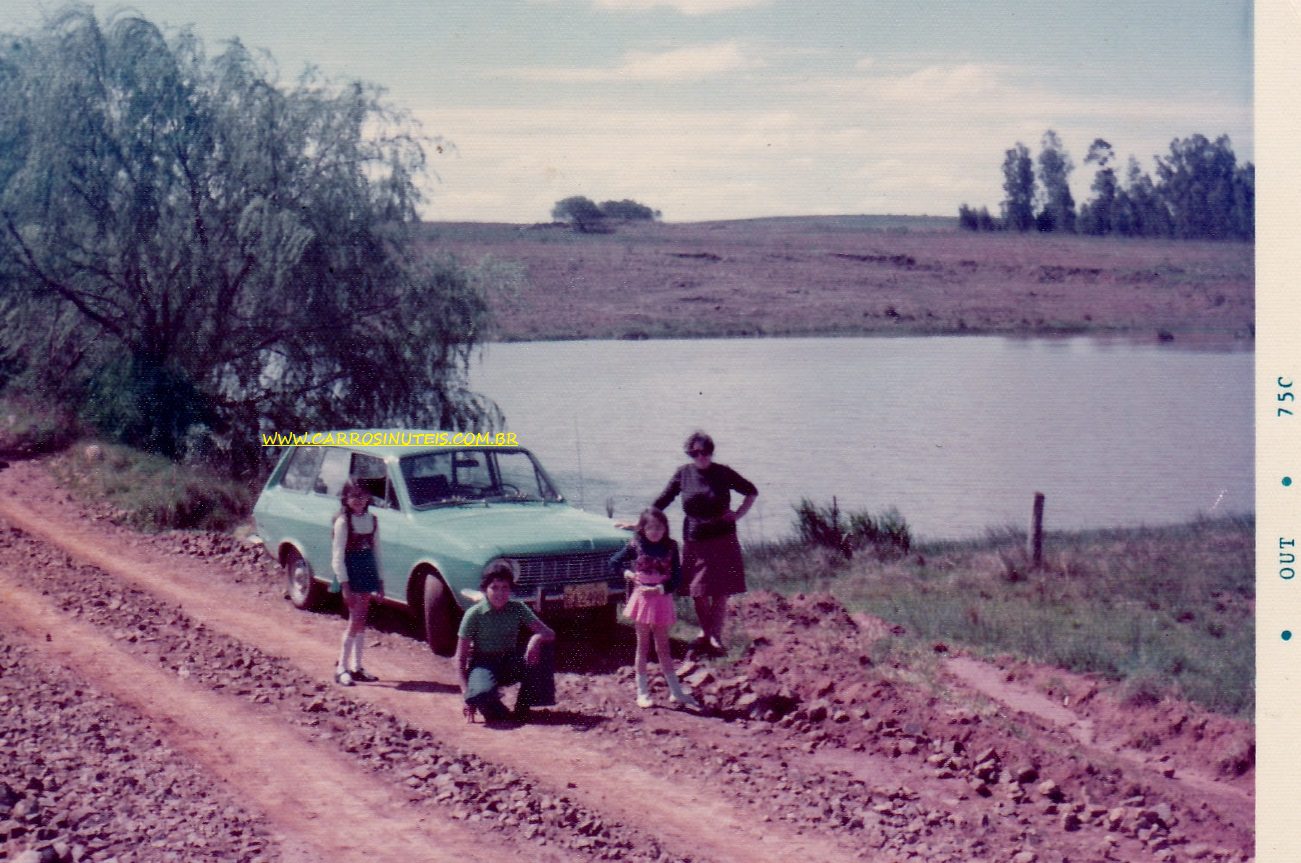 Ford Belina Corcel, Alegrete, RS, Lagoa do Parové, foto de Elisete Dutra