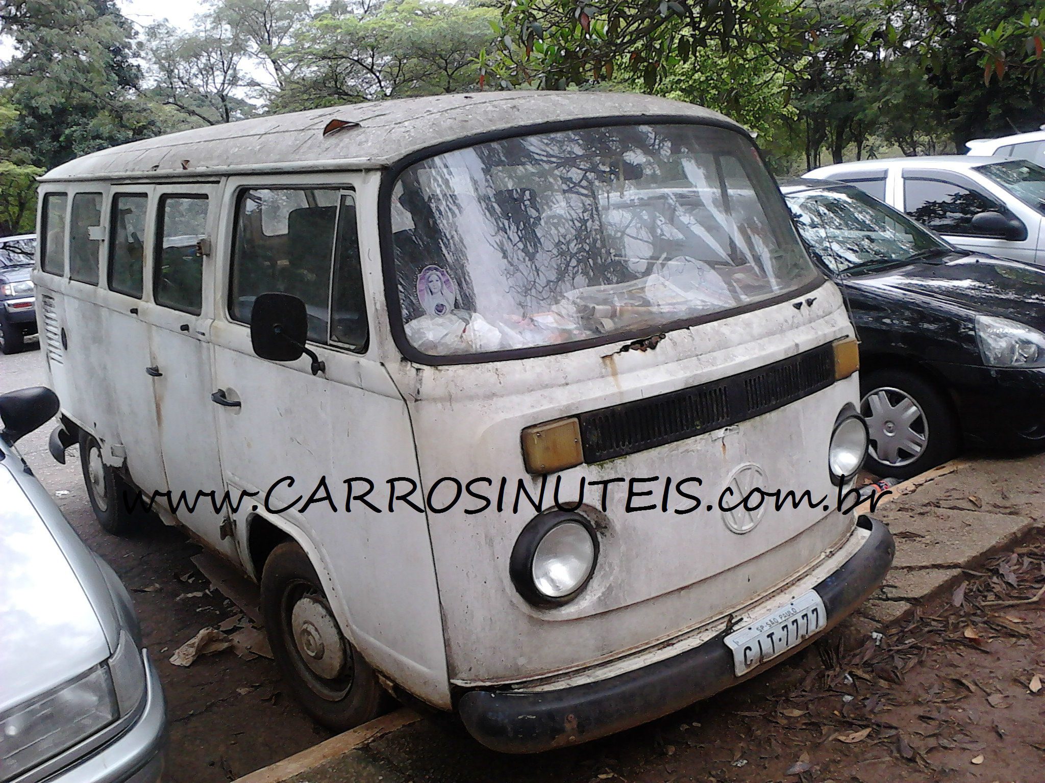 VW Kombi, Cemitério da Vila Alpina, SP. Foto de Manoel Sousa.