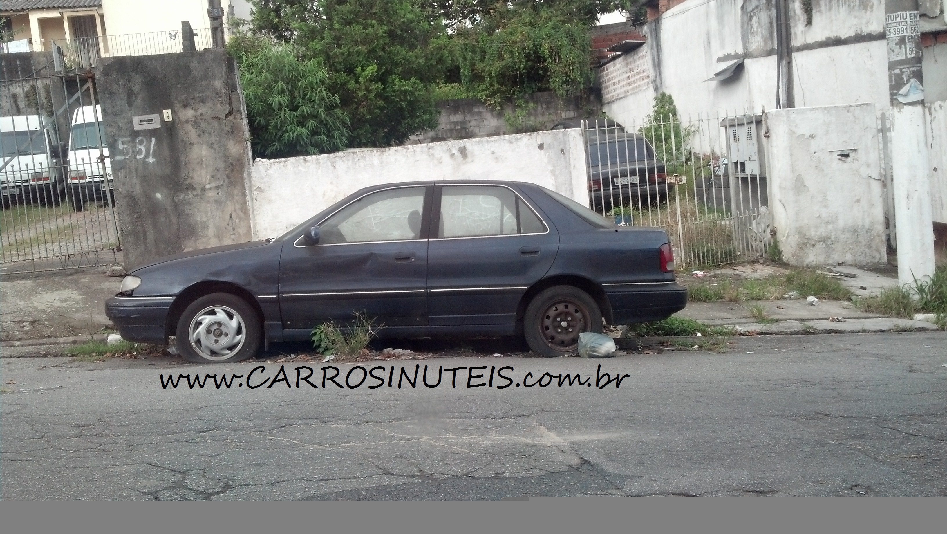 Hyundai Elantra, São Paulo, SP. Foto de José Roberto.