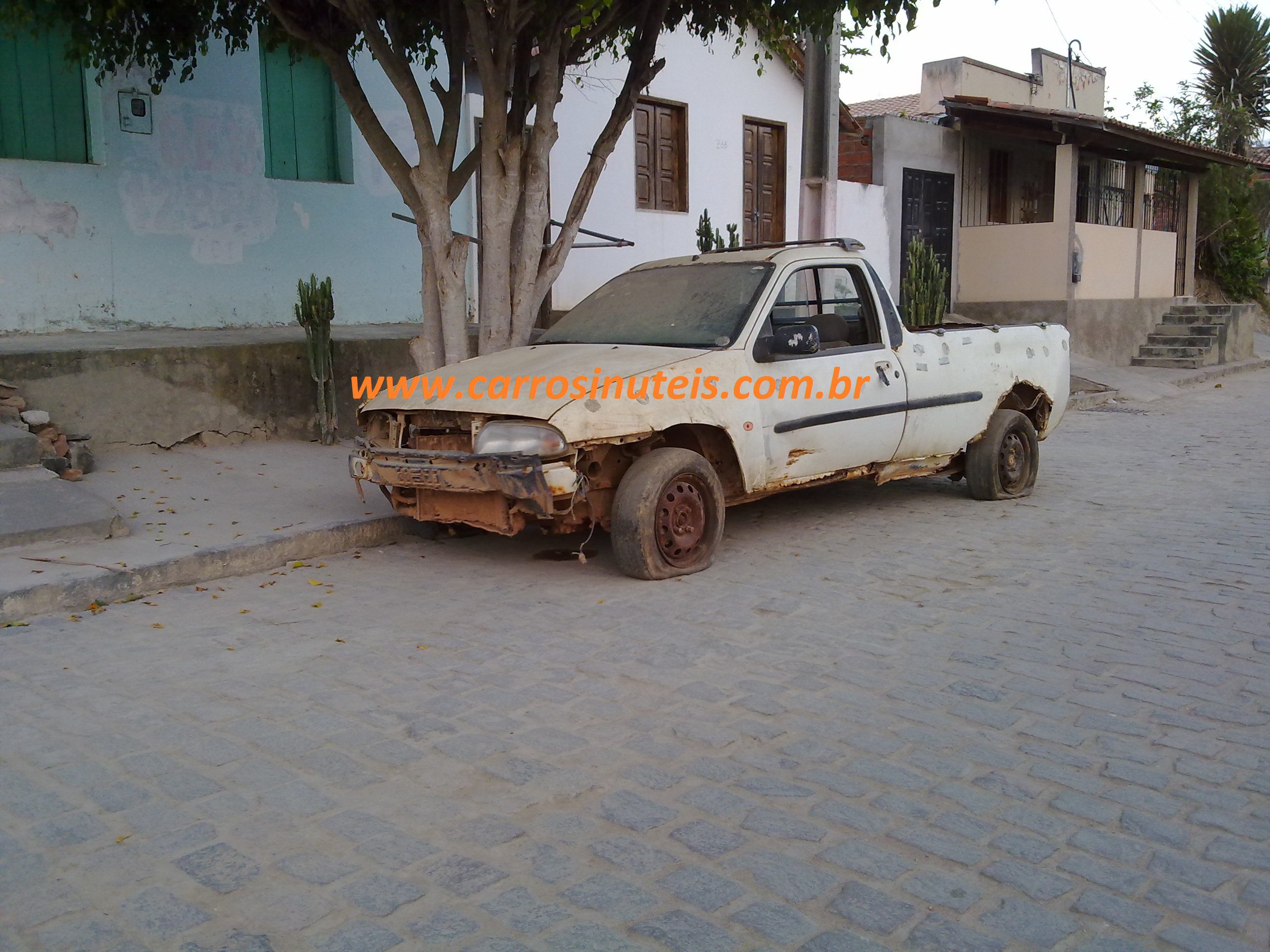 Ford Courier – Itaquara, Bahia – BY Junin