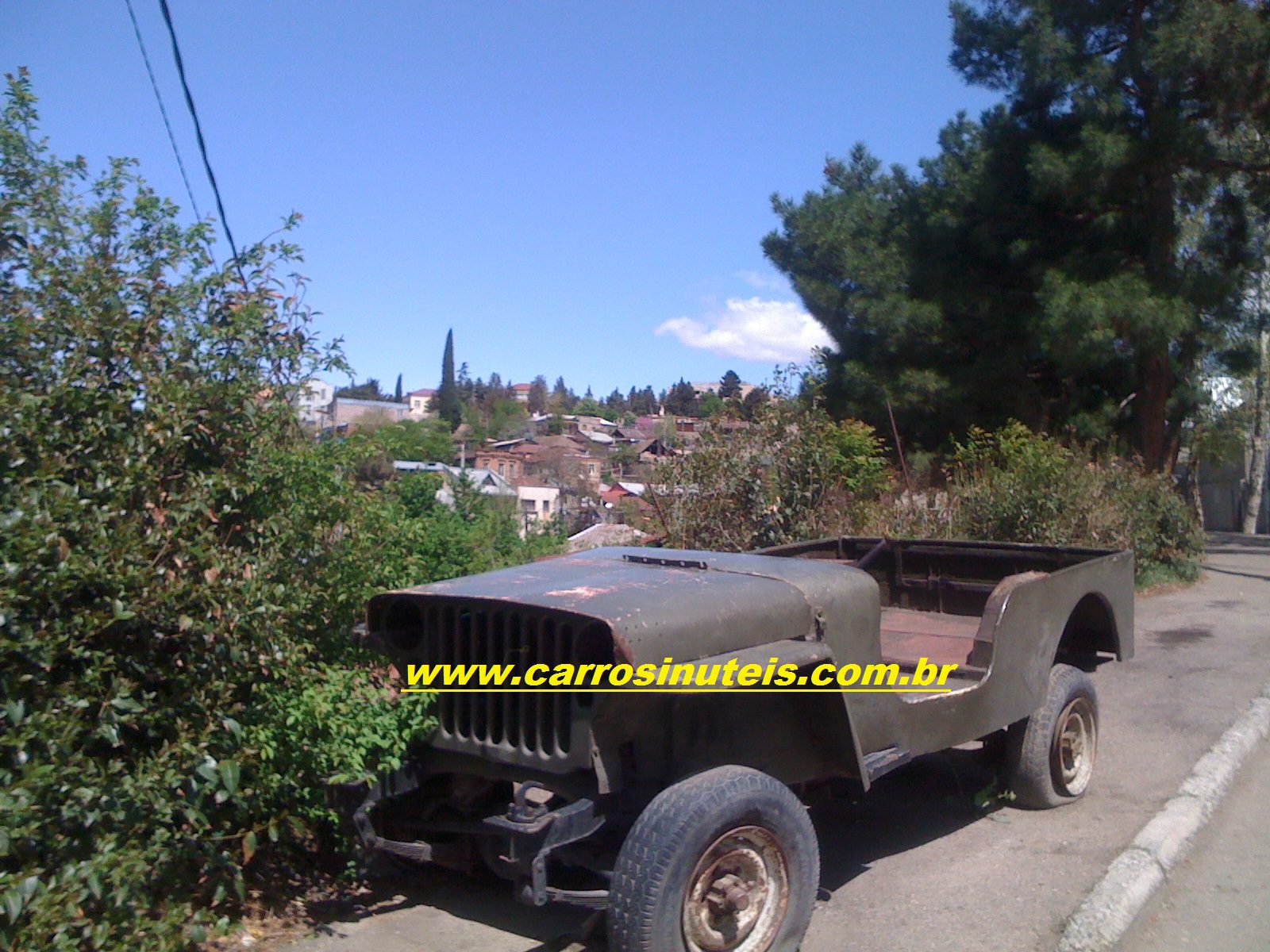 Jeep Willys, foto de Cláudio (local, infelizmente, não-informado)