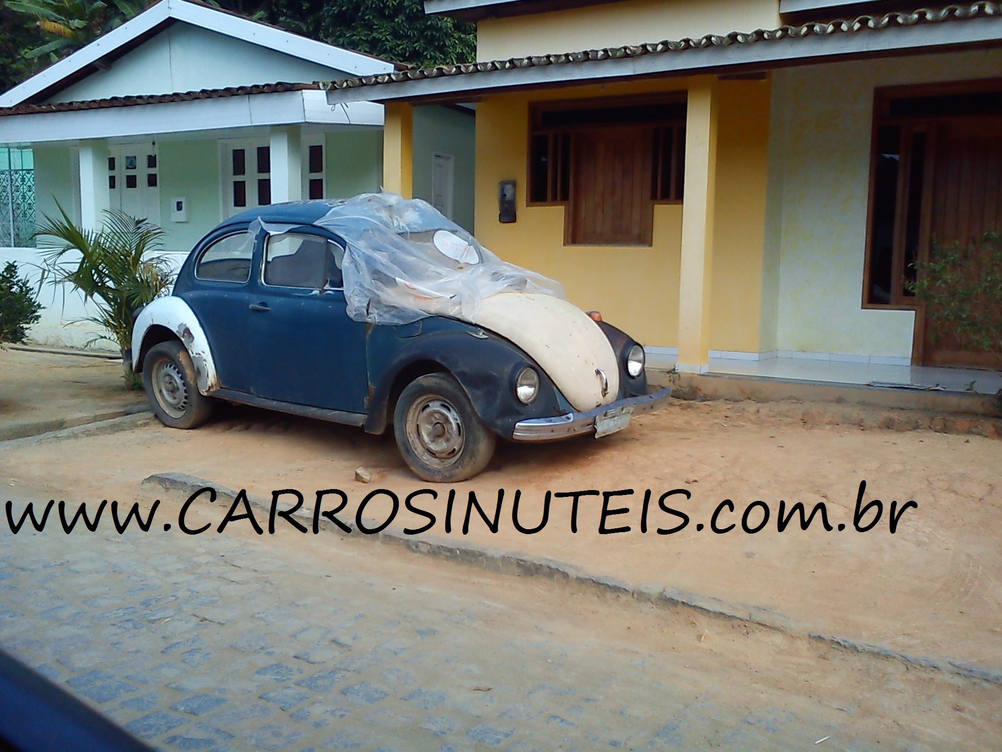 VW Fusca, Jiquiriçá, Bahia. Foto de Junin.